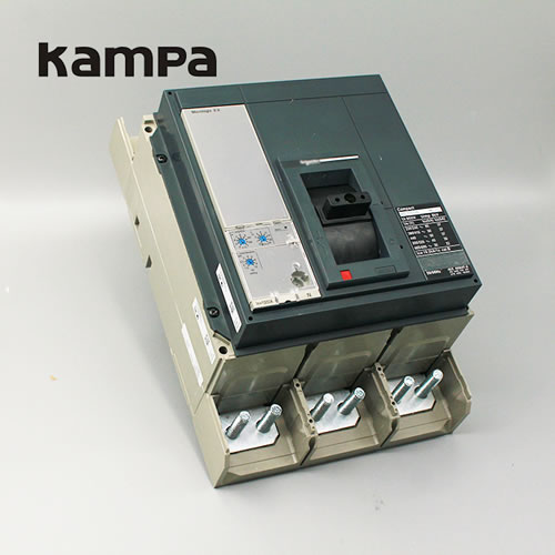 Interruptores automáticos de caja moldeada NS-1000 3P